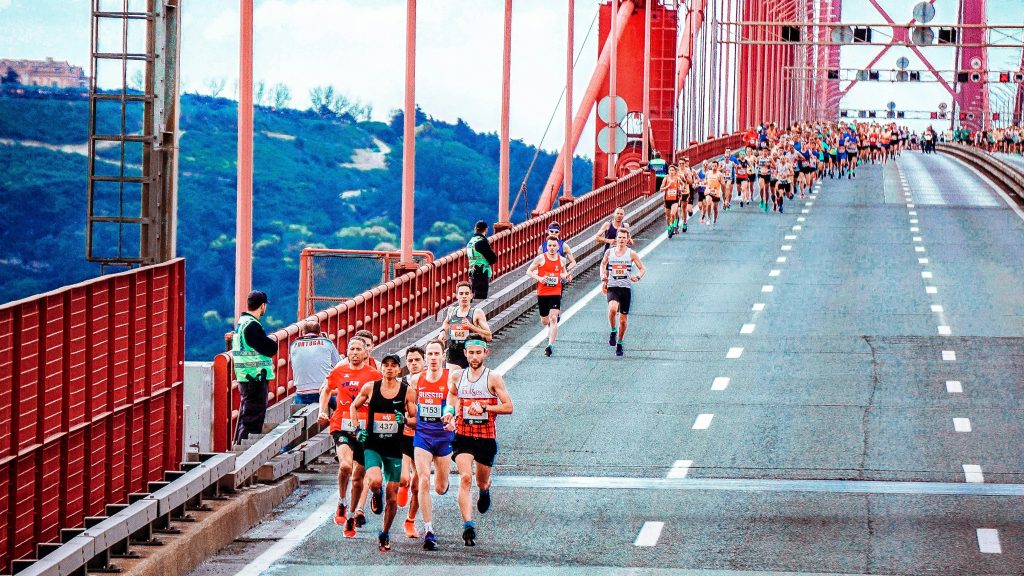 Trail Running vs. Corrida de Estrada: Qual é a Verdadeira Diferença?