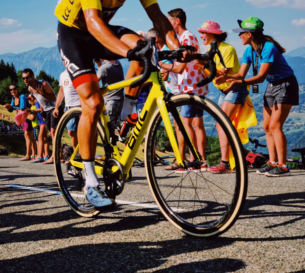 Tadej Pogačar e as Lições do Tour de France 2025 para Atletas Portugueses